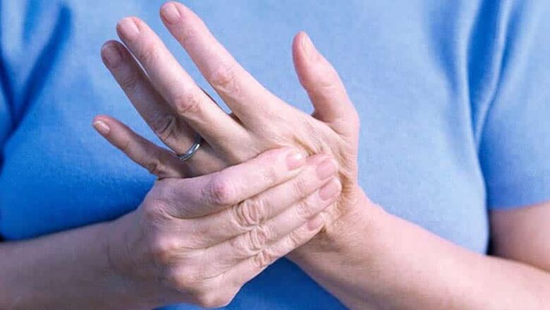The causes of pain in the fingers joints